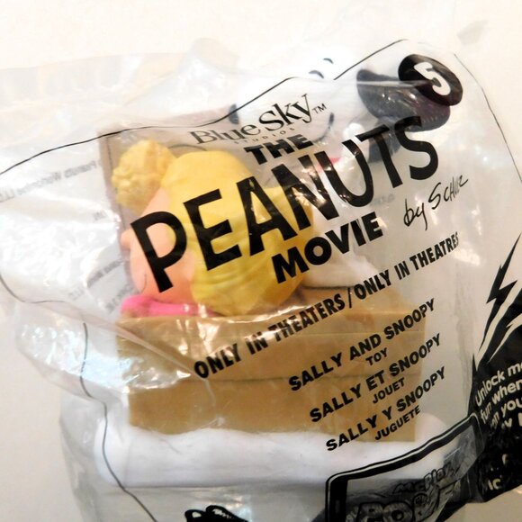 McDonalds 2015 The Peanuts Movie Happy Meal Toy Sally and Snoopy New Sealed - Picture 3 of 5